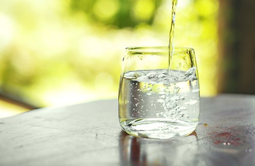 Eau En Bouteille Eau Du Robinet Laquelle Choisir