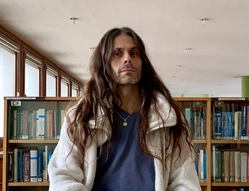 Aurelien Barrau Je Plaide Pour Un Activisme Fractal Des Micro Resistances Disseminees