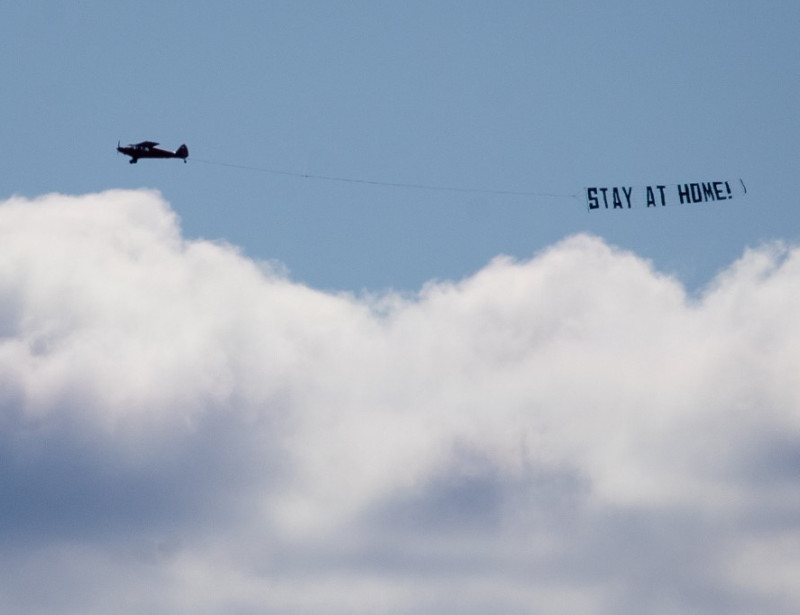 Loi Climat L Assemblee Sonne Le Glas Pour Les Avions Publicitaires