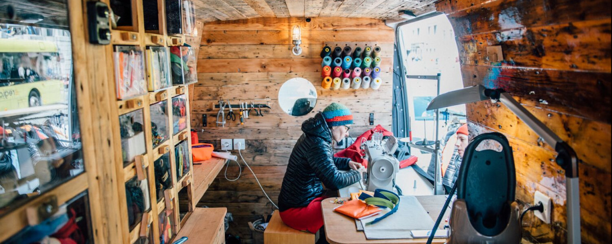 Patagonia red marre sa tourn e de r paration de v tements gratuite