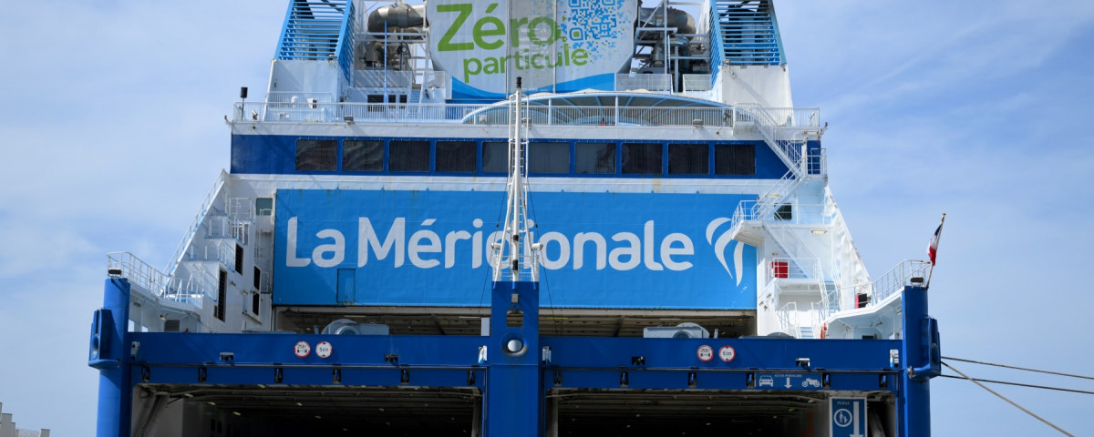 Un mini ferry à voile pour rejoindre la Corse au départ de Toulon : un pari  écologique